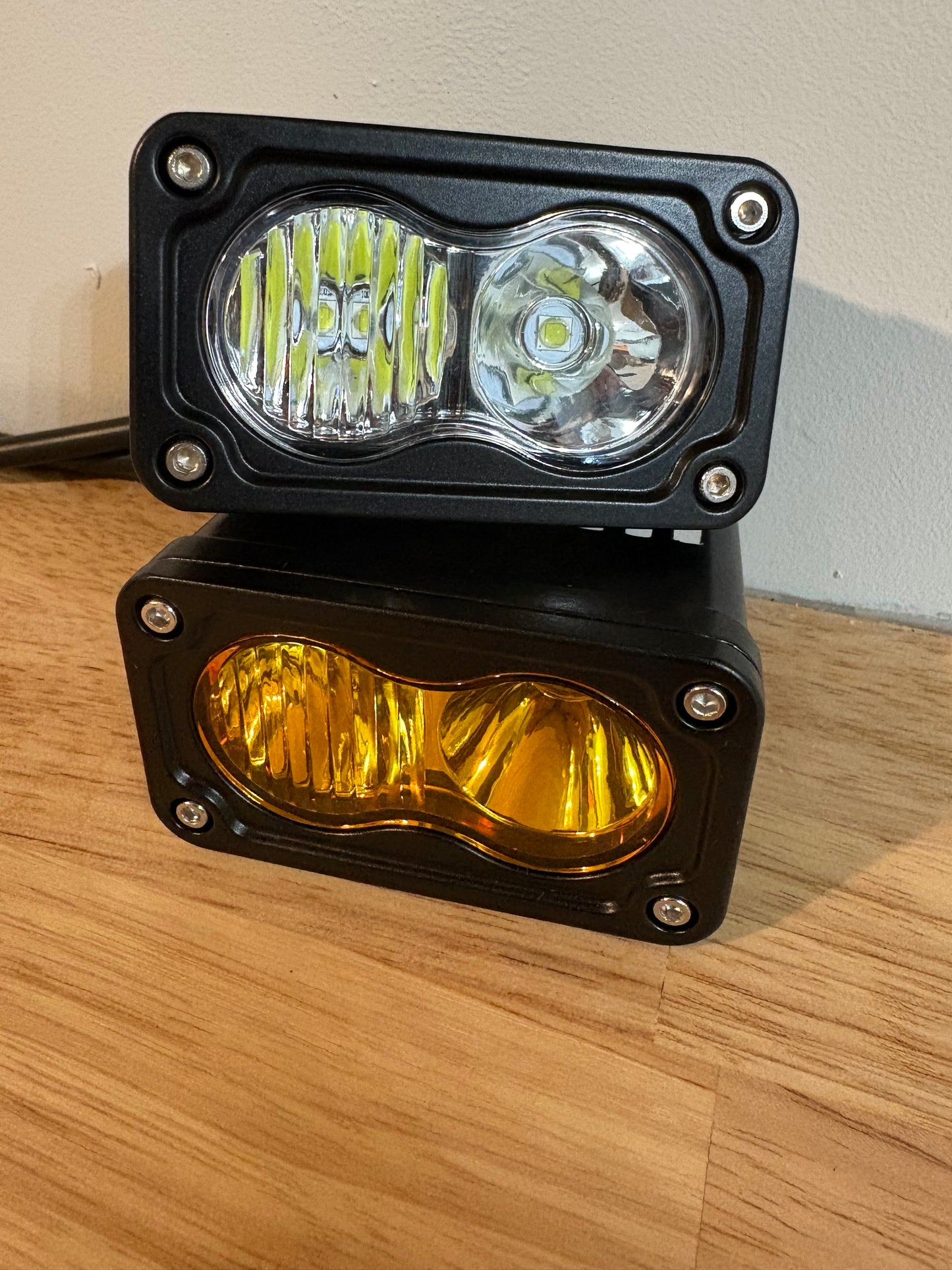 Universal Battery Power Baja Light V1 (Includes Handel Bar Switch)