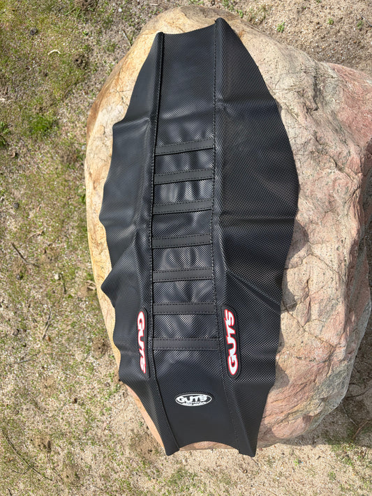 Universal fit: Guts Seat Cover