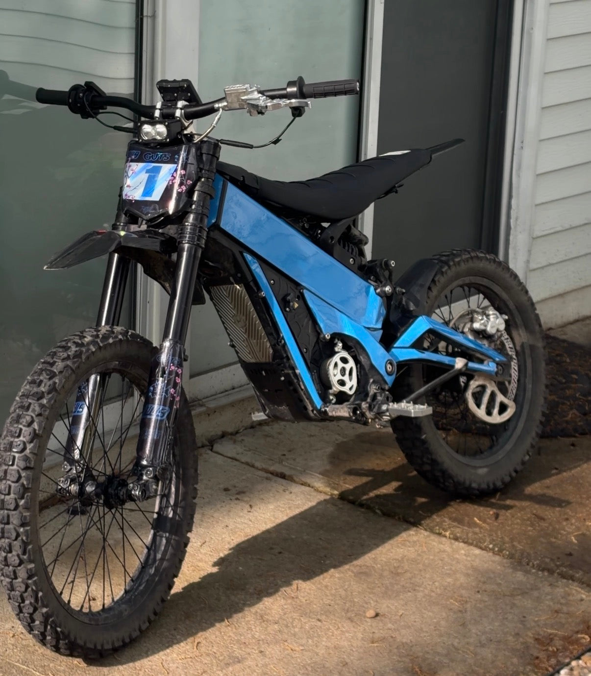 Universal Battery Powered Baja Light